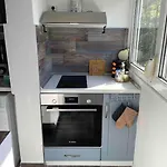 Sunny Seaside Retreat In Lejlighed Burgas City