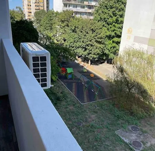 Sunny Seaside Retreat In * Burgaz