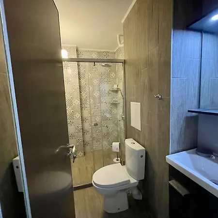 דירה Sunny Seaside Retreat In *